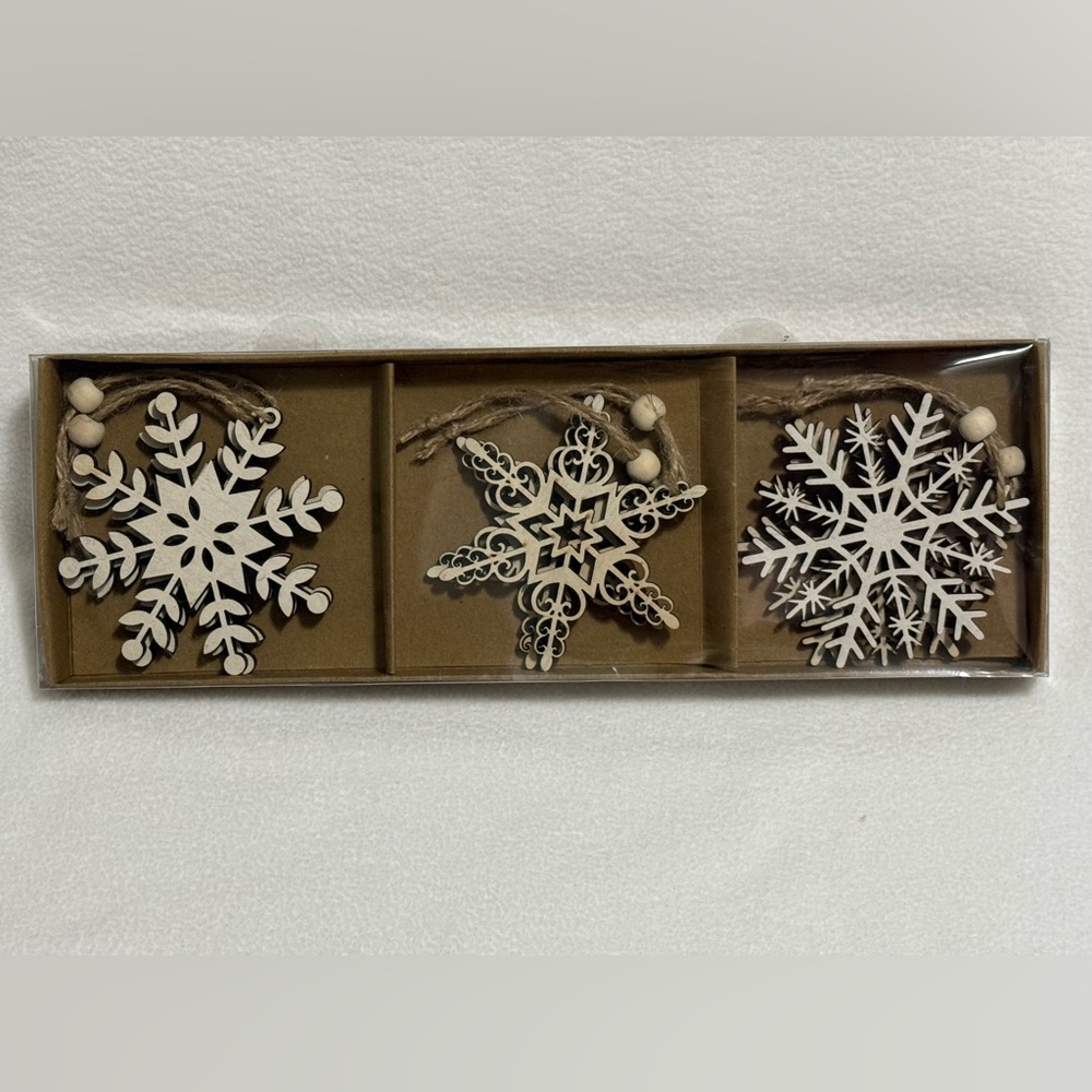 Laser Cut Wooden Snowflake Ornaments Set Of 6 Three Unique Designs - New in Box